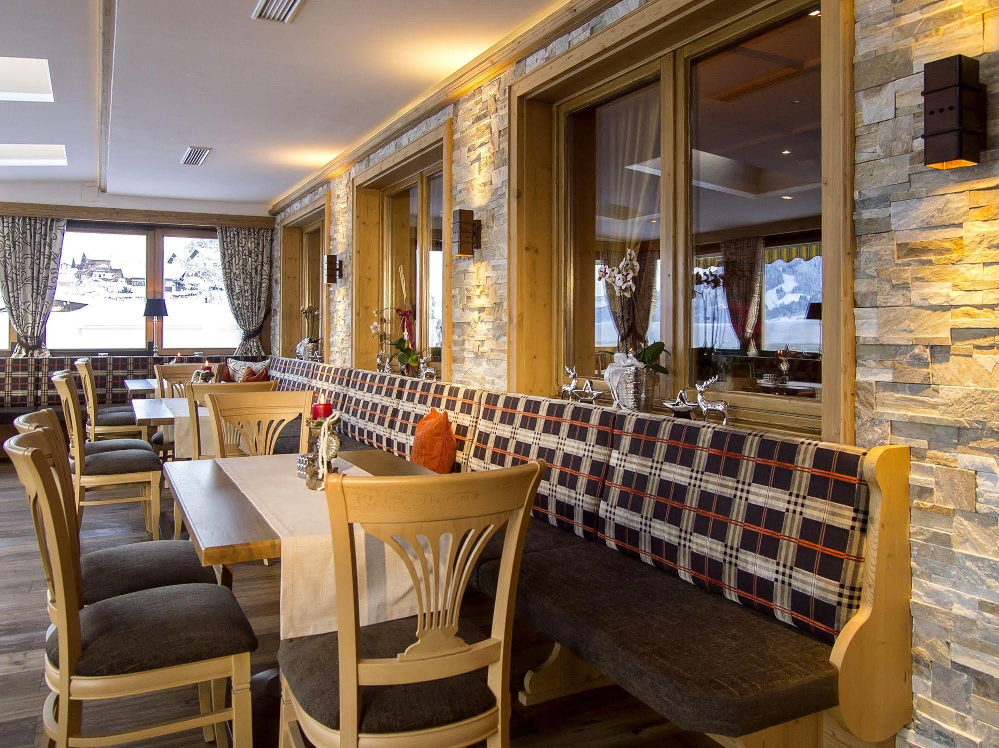 Landhotel Lechner Kirchberg in Tirol Bagian luar foto